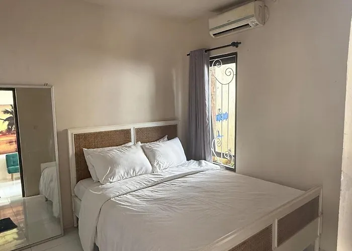 2 Bedroom House Near Finn Club Holiday home Canggu (Bali)