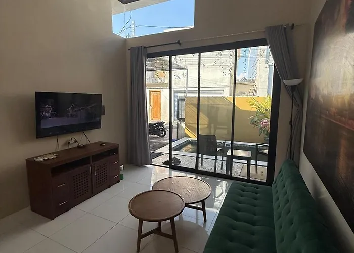 2 Bedroom House Near Finn Club Holiday home Canggu (Bali)